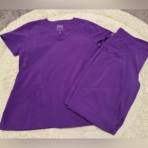 Barco One Women’s Scrub Set **LIKE NEW**